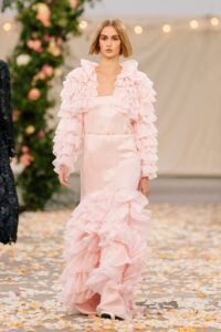 Cele mai bune look-uri din colecțiile Couture din primăvara anului 2021