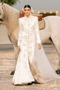 Cele mai bune look-uri din colecțiile Couture din primăvara anului 2021