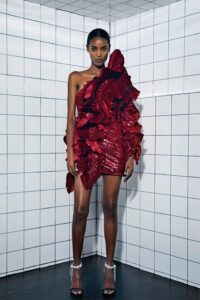 Cele mai bune look-uri din colecțiile Couture din primăvara anului 2021