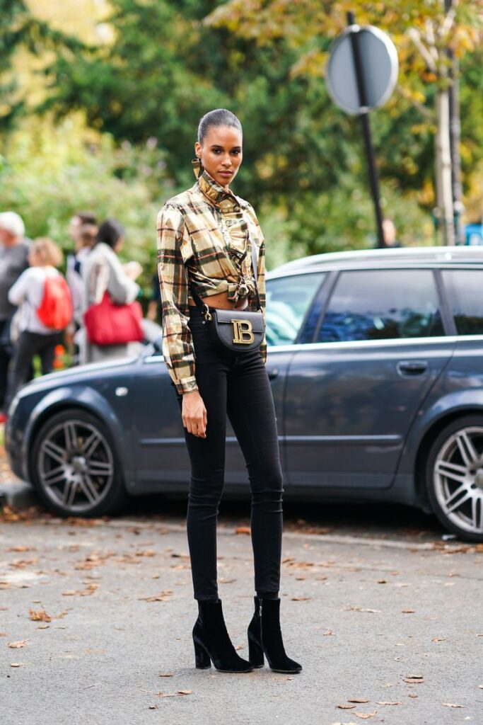 Ținute cu botine negre pentru a-ți inspira următorul look