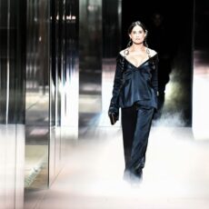 Demi Moore pentru Fendi la Săptămâna modei din Paris