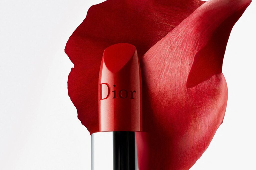 Dior Beauty a lansat un ruj iconic într-o nouă prezentare