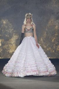 Cele mai bune look-uri din colecțiile Couture din primăvara anului 2021