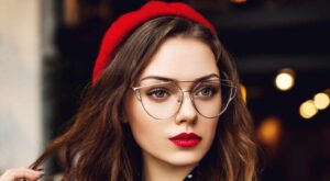 Ghid de makeup pentru purtătoarele de ochelari