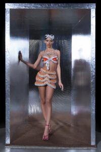 S.R. Studio. LA CA. și Area lansări haute couture