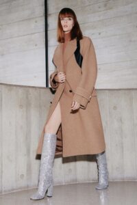 Victoria Beckham a lansat o nouă colecție