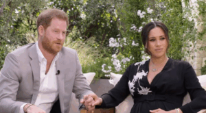 Meghan Markle, acuzaţii la adresa Casei Regale şi rochia cu mesaj ascuns