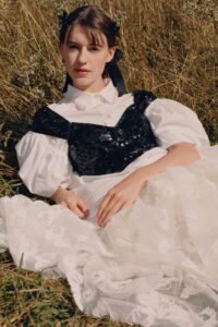 H&M a lansat colecția cu Simone Rocha
