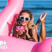 Tendințele verii: pielea bronzată și epilarea definitivă