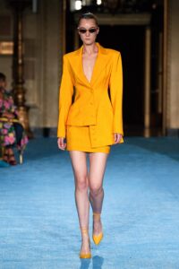 Siriano vs. Moschino – care e colecția ta preferată