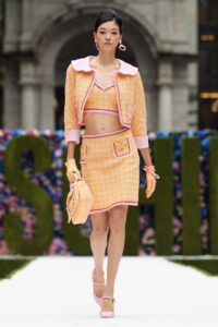 Siriano vs. Moschino – care e colecția ta preferată