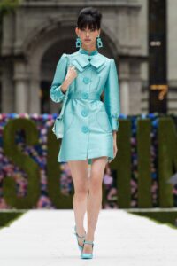 Siriano vs. Moschino – care e colecția ta preferată