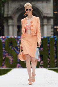 Siriano vs. Moschino – care e colecția ta preferată