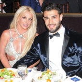 Britney Spears s-a logodit. Iată cum arată inelul cu diamant