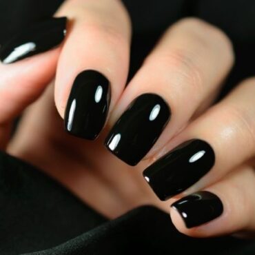 black nails