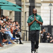 Doliu în lumea modei. Virgil Abloh, creator al colecțiilor pentru bărbați Louis Vuitton, a murit