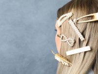 4 moduri stylish de a purta accesorii de păr de Sărbători
