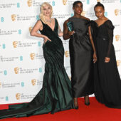 Spectacolul ținutelor pe covorul roșu de la Premiile BAFTA