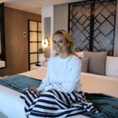 Andreea Esca, prima celebritate invitată pe Celebrity Beyond