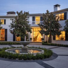 Uite cum arată casa de 55 de milioane de dolari a soţilor Affleck