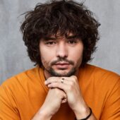 Vara continuă cu cel mai recent single Vanotek ”Happier”