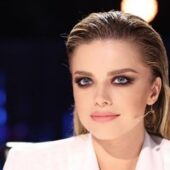Alexandra Dinu a strălucit pe covorul roșu de la Veneția!
