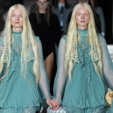 Magia gemenilor la prezentarea Gucci de la Milan Fashion Week