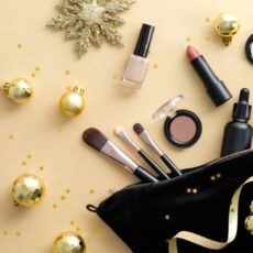 Produse cosmetice must have pentru trusa de vacanţă