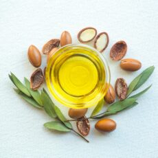 Cum te ajută uleiul de argan în lupta împotriva ridurilor