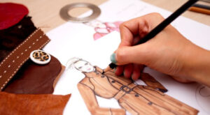 Top 10 designeri de top și poveștile lor