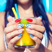 8 modele de manichiură pe care să le porți în această vară