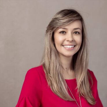 Nouă emisiune dedicată igienei orale: “Smile with Style”