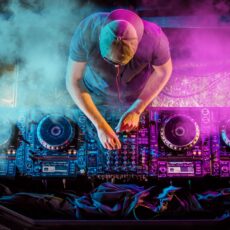 Cea mai tare competiție de DJing, Red Bull Turn It Up, vine în România!