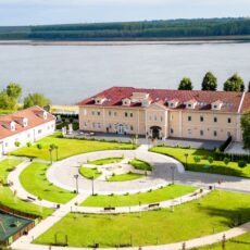 Locul de la Dunăre unde luxul este ȋn armonie cu natura