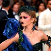 Make-up îndrăzneț și coafuri sculpturale la Met Gala 2024