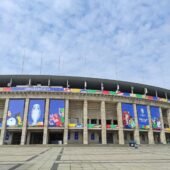 Vezi meciurile turneului european de fotbal în Piața George Enescu din București