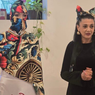 Colecţia Loly Haute Couture by Zita Moldovan, o invitaţie spectaculoasă de a preţui cultura romani
