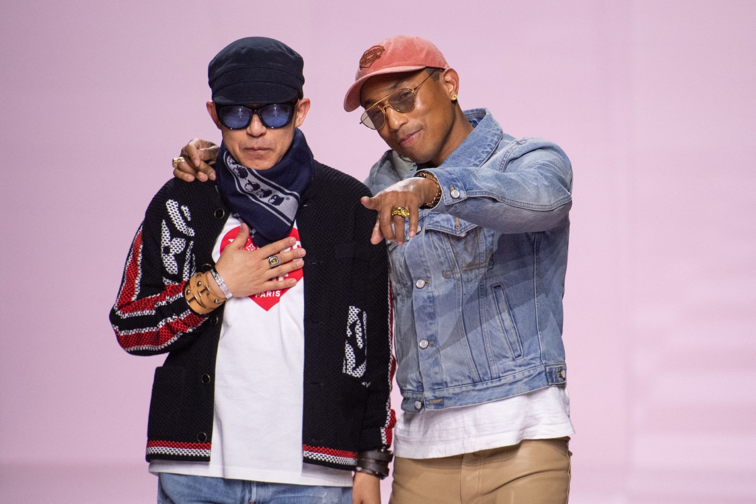 Pharrell Williams și Nigo – colaborare emblematică pentru Louis Vuitton