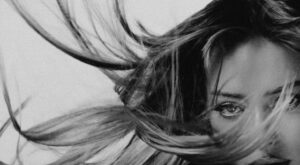 Delia cântă de dorul de dragoste în cel mai recent single “Dor”