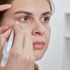 Blefaroplastia – secretul unui contur ocular rejuvenat