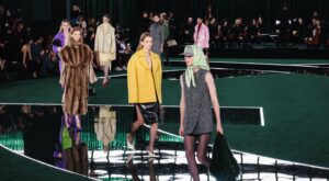 Blănuri artificiale, șosete și șase zile de colecții memorabile la Milan Fashion Week