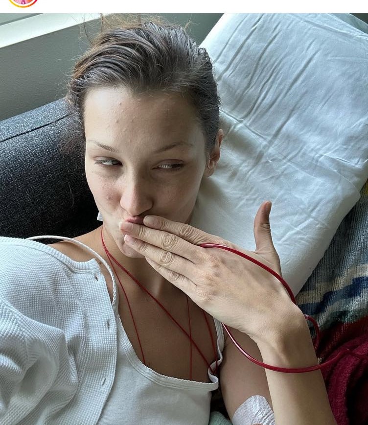 Cea mai frumoasă femeie luptă cu depresia și anxietatea: “Urăsc oglinda!”