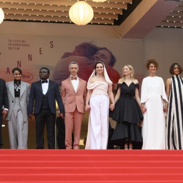 Cannes 2025, jurații în prim-plan: ținute, simboluri și declarații vizuale pe Croisette