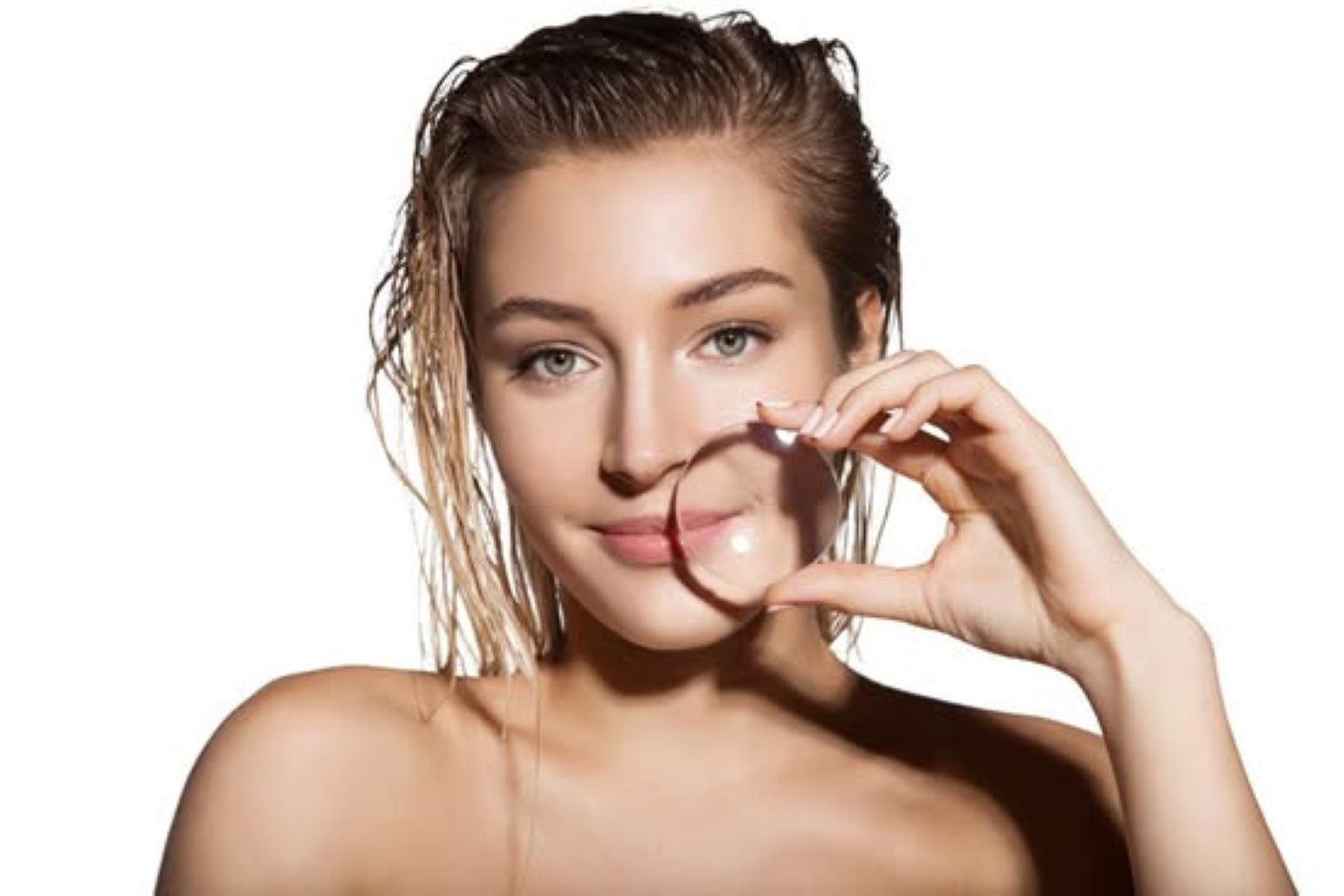 Glass skin după metoda coreeană: ten de porţelan în 10 paşi