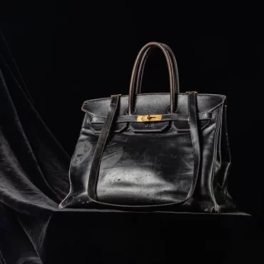 Prima geantă Birkin vreodată creată este scoasă la licitație