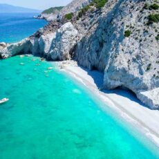 Pe urmele “Mamma Mia!”: concediu ca-n filme pe insula Skiathos