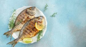 Tu știi ce condimente se pun la pește? Listă și beneficii