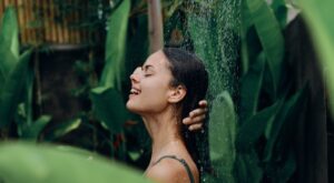 Hair cycling: noul trend în îngrijirea părului inspirat de skincare