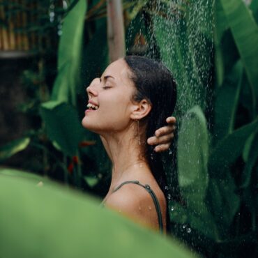 Hair cycling: noul trend în îngrijirea părului inspirat de skincare