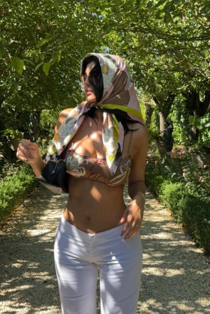 esarfa batic